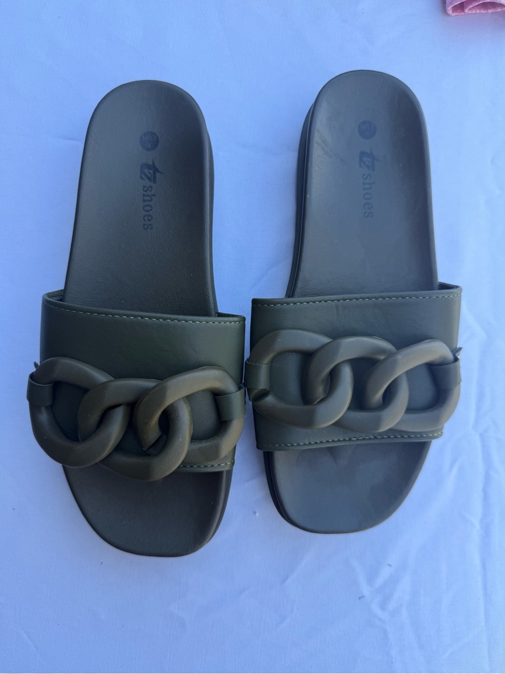 Women’s Olive Chain-Link Slide Sandals